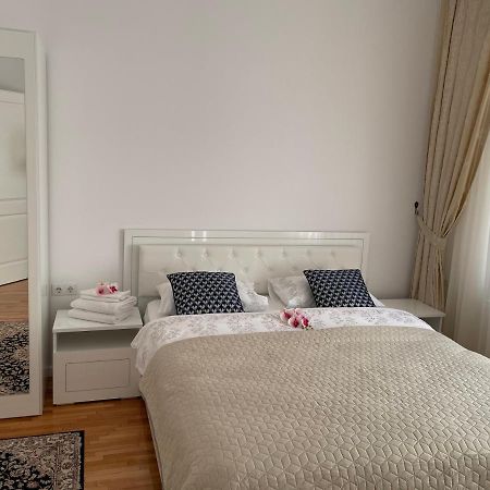 Orhideea Apartment Орадеа Екстериор снимка