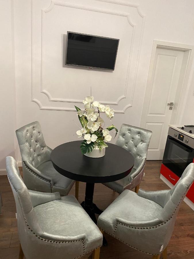 Orhideea Apartment Орадеа Екстериор снимка